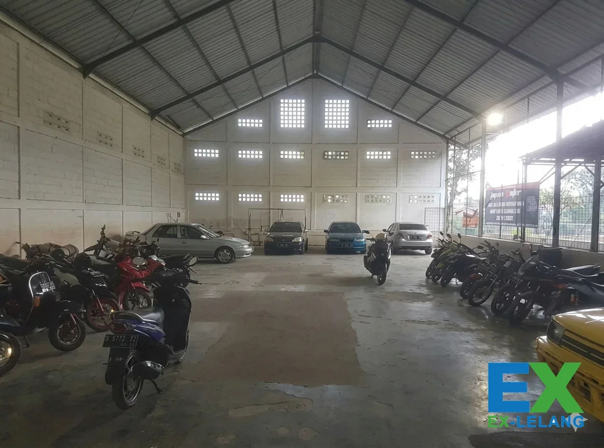 Gudang Dan Tanah Ex Lapan Futsal Luas 1.064 m² Di cilengkrang Kota Bandung