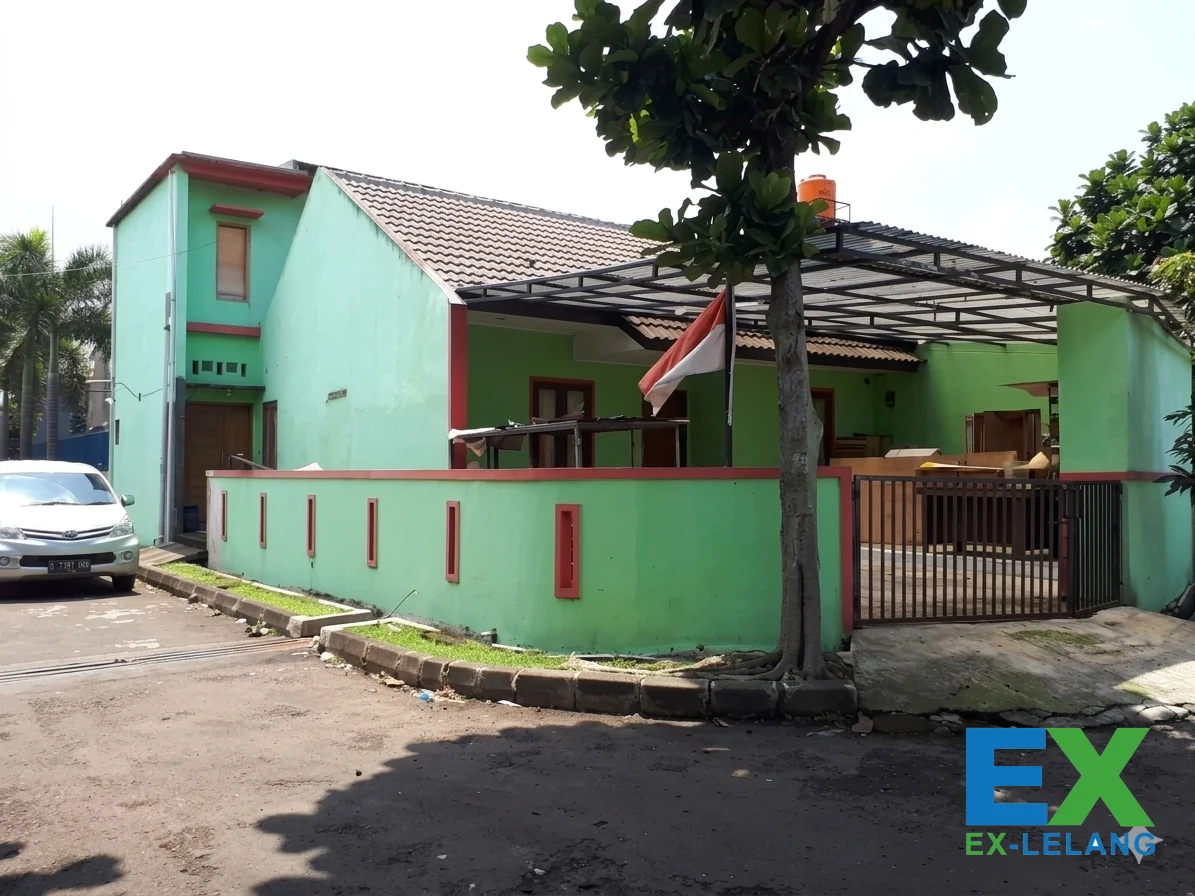 Rumah Besar Di Dekat Pintu Tol Pasir Koja Dengan Luas 190 m² Kota Bandung